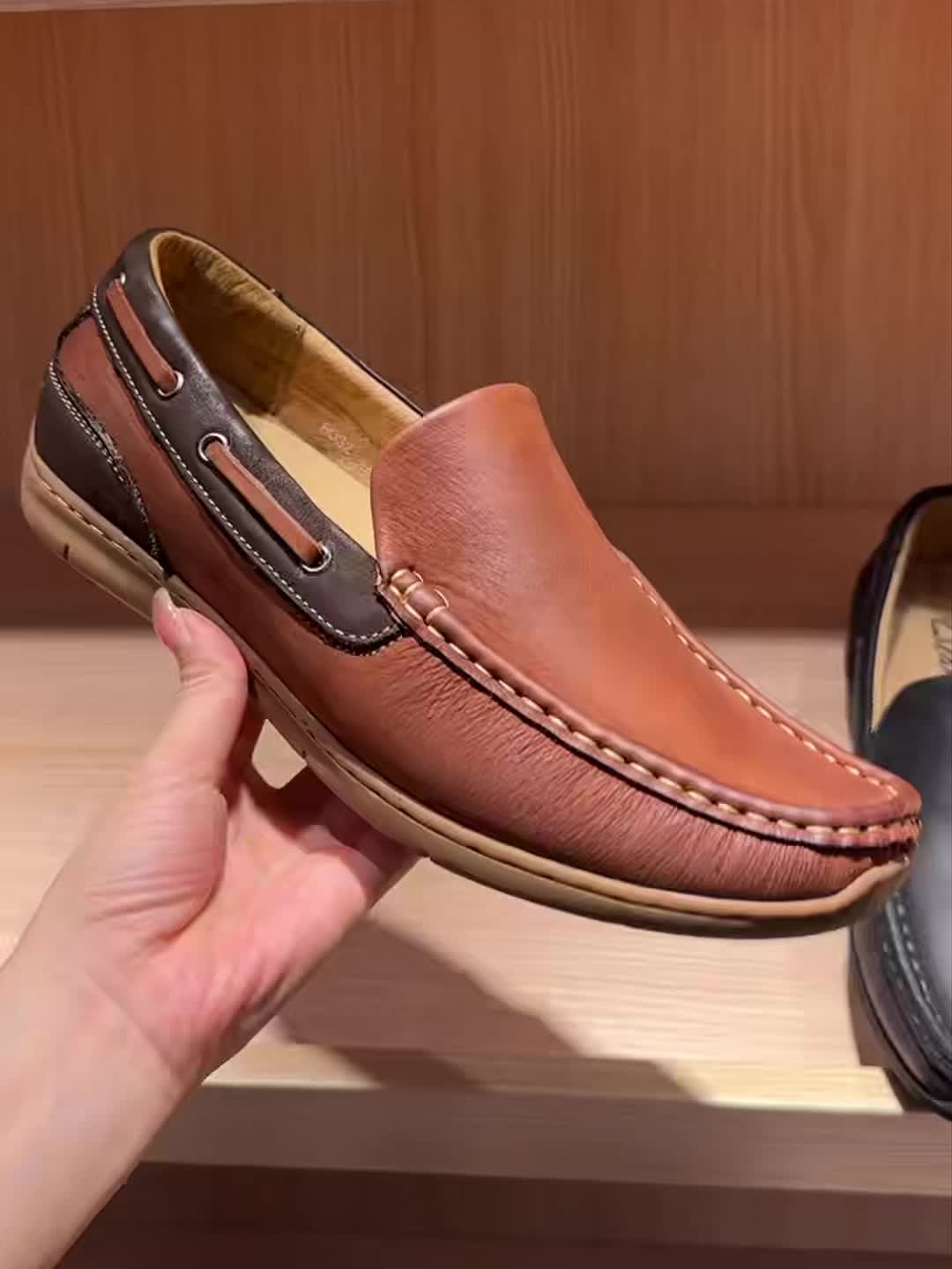 Men’s Genuine Leather Slip-On Loafers – Breathable Hand-Stitched Moccasins with Non-Slip Rubber Sole